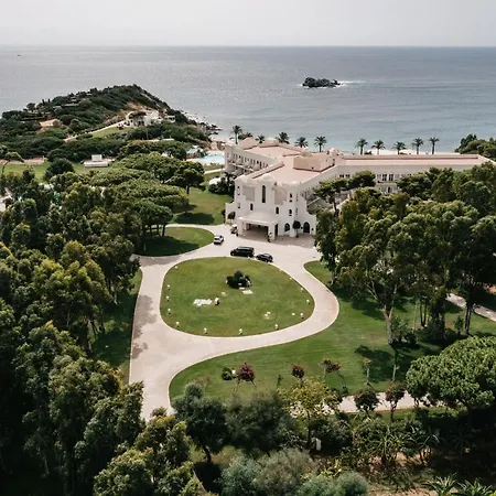 Otel Falkensteiner Capo Boi Villasimius