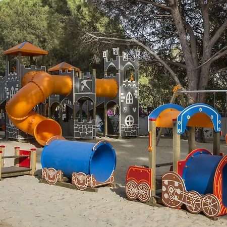 Otel Falkensteiner Capo Boi Villasimius
