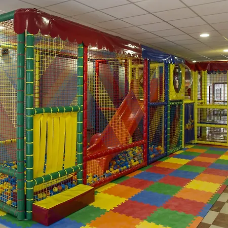 Falkensteiner Capo Boi Otel