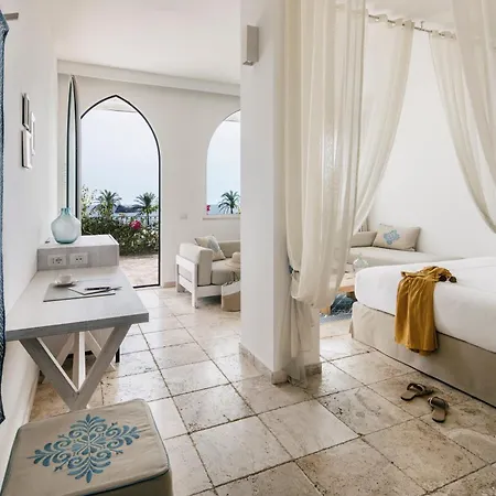 Otel Falkensteiner Capo Boi