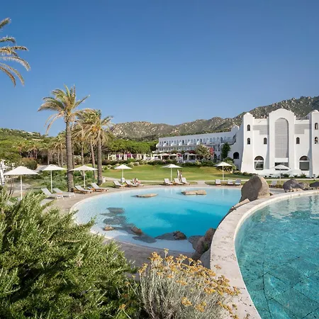 Falkensteiner Capo Boi 5* Villasimius